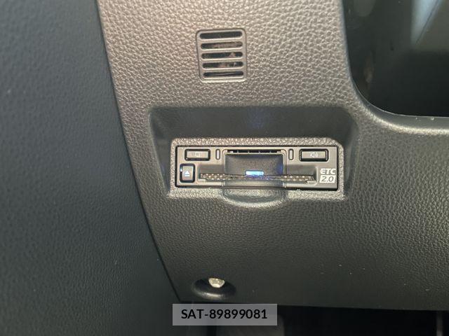 Toyota NOAH 2023-07 8337145-14