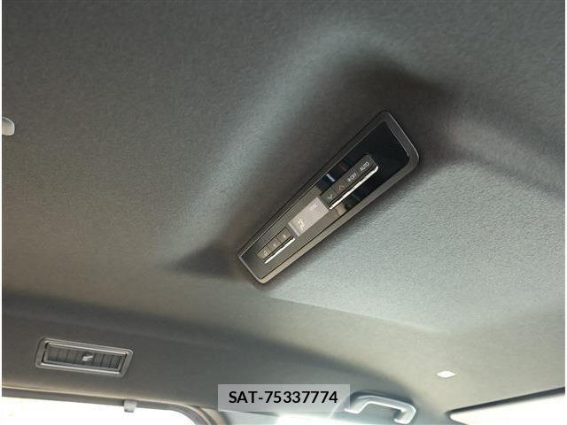 Toyota NOAH 2026-06 8337135-11