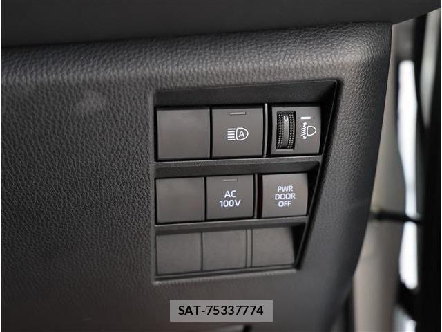 Toyota NOAH 2026-06 8337135-13
