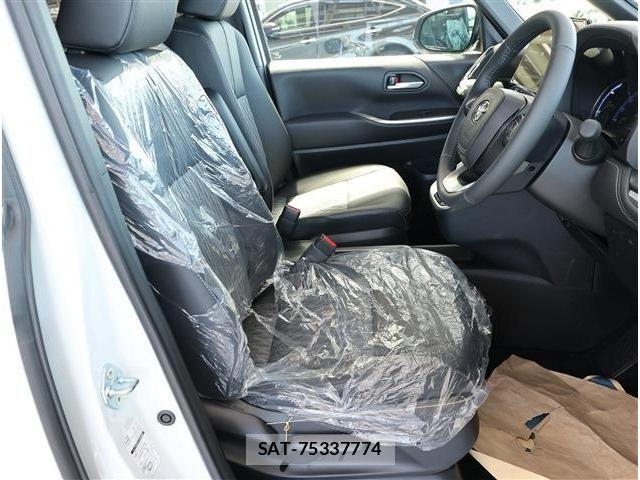 Toyota NOAH 2026-06 8337135-16