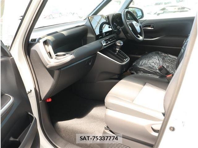 Toyota NOAH 2026-06 8337135-19