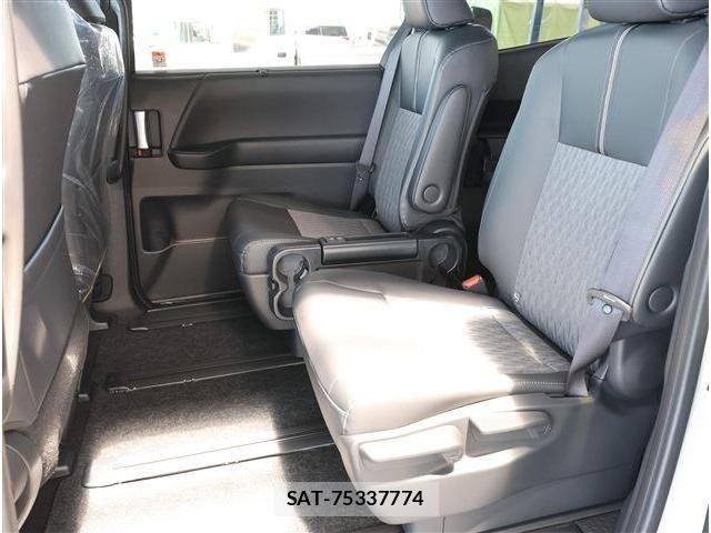 Toyota NOAH 2026-06 8337135-20