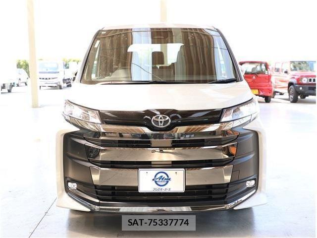 Toyota NOAH 2026-06 8337135-25