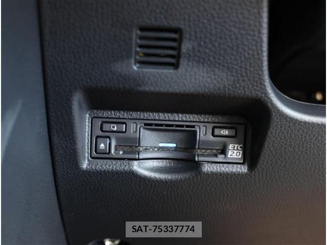 Toyota NOAH 2026-06 8337135-4