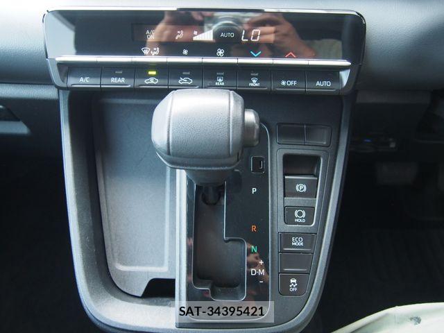 Toyota NOAH 2025-01 8337140-13