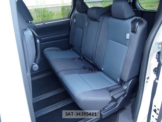 Toyota NOAH 2025-01 8337140-6