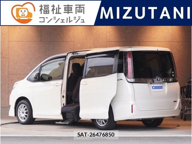 Toyota NOAH 2019-04 8355215-0