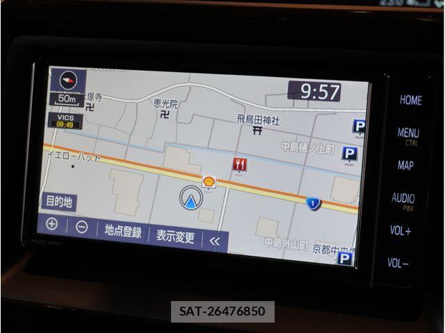 Toyota NOAH 2019-04 8355215-24