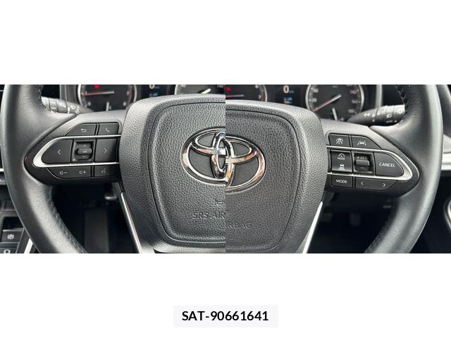 Toyota NOAH 2022-08 8355207-20