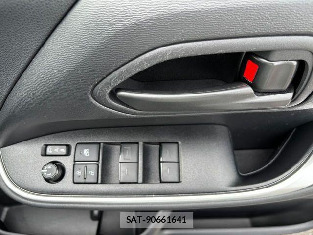 Toyota NOAH 2022-08 8355207-24