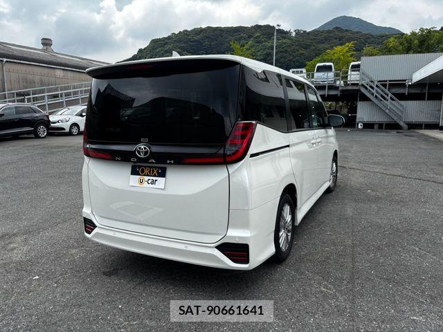 Toyota NOAH 2022-08 8355207-2