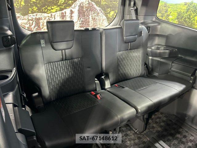 Toyota NOAH 2023-09 8355204-9