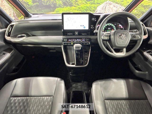 Toyota NOAH 2023-09 8355204-1
