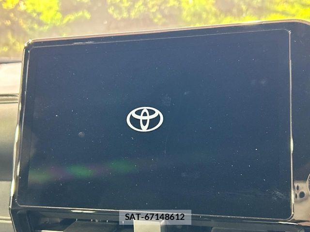 Toyota NOAH 2023-09 8355204-4