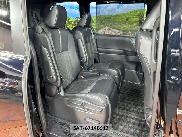 Toyota NOAH 2023-09 8355204-8