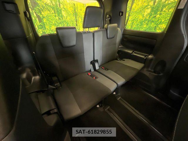 Toyota NOAH 2021-02 8355212-11