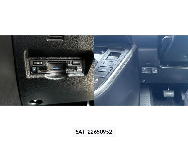 Toyota NOAH 2022-08 8355210-12