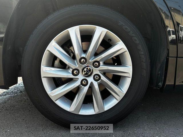 Toyota NOAH 2022-08 8355210-17