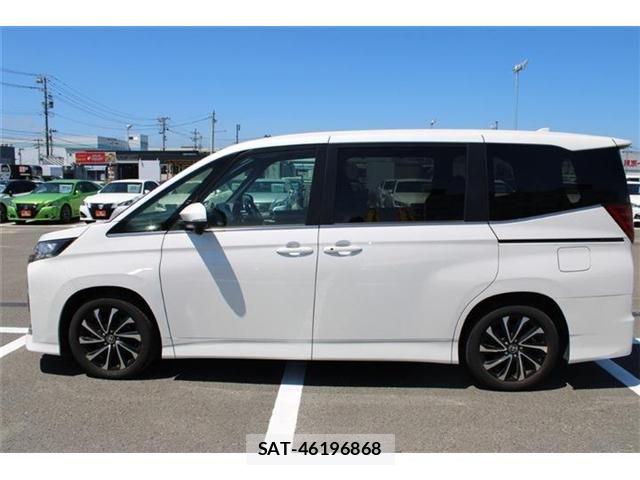Toyota NOAH 2024-07 8355208-13