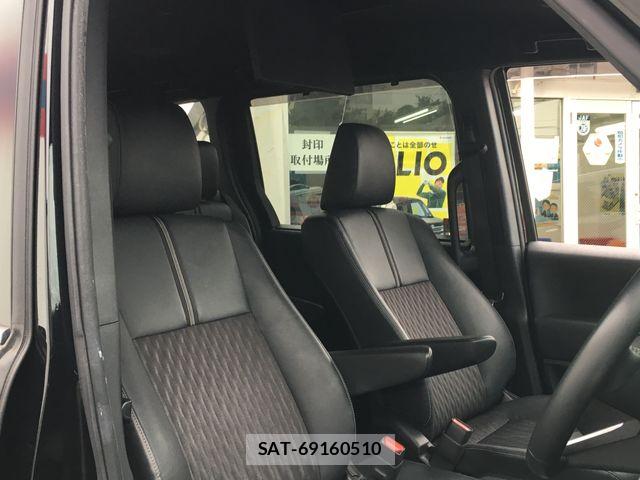 Toyota NOAH 2022-12 8355209-14
