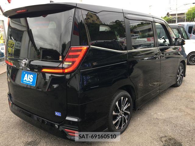 Toyota NOAH 2022-12 8355209-6