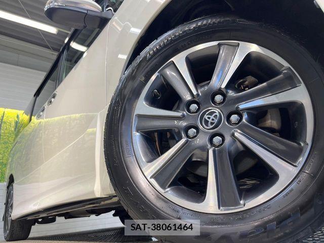 Toyota NOAH 2018-03 8355213-13
