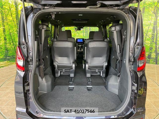 Toyota NOAH 2022-08 8355206-11