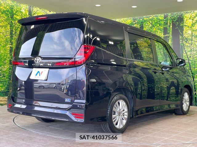 Toyota NOAH 2022-08 8355206-17