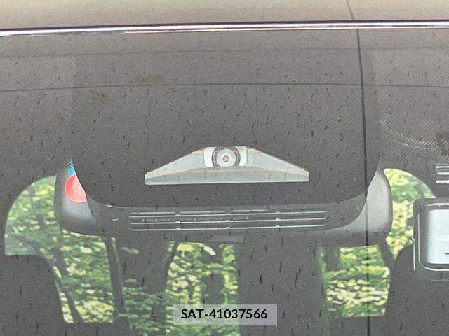 Toyota NOAH 2022-08 8355206-4