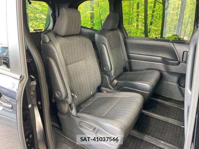 Toyota NOAH 2022-08 8355206-8
