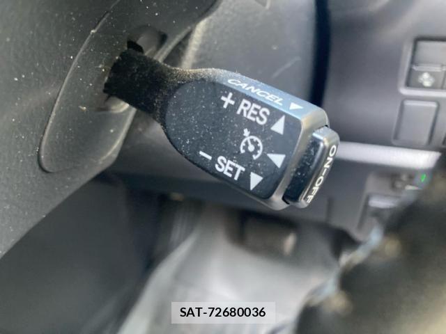 Toyota NOAH 2018-03 8367717-15