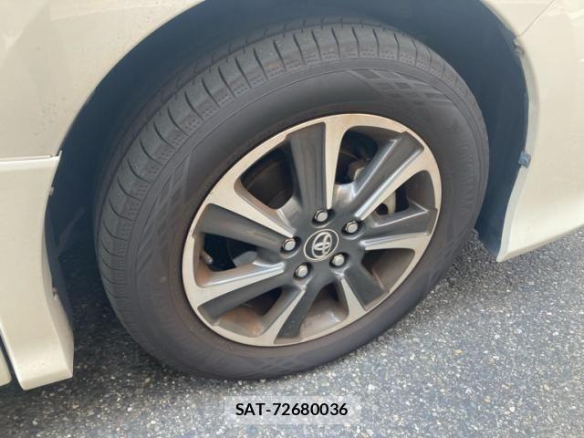 Toyota NOAH 2018-03 8367717-6