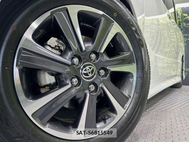 Toyota NOAH 2019-04 8367705-13