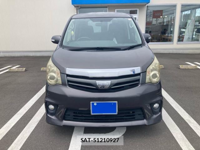 Toyota NOAH 2010-07 8367733-1