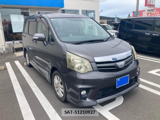 Toyota NOAH 2010-07 8367733-2