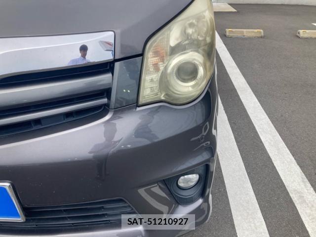 Toyota NOAH 2010-07 8367733-4
