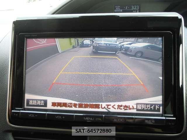 Toyota NOAH 2016-02 8367722-22