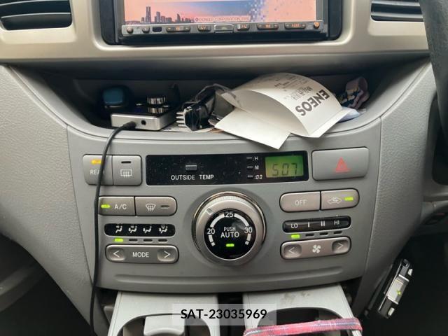 Toyota NOAH 2005-09 8367739-20
