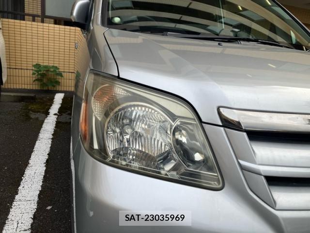 Toyota NOAH 2005-09 8367739-7