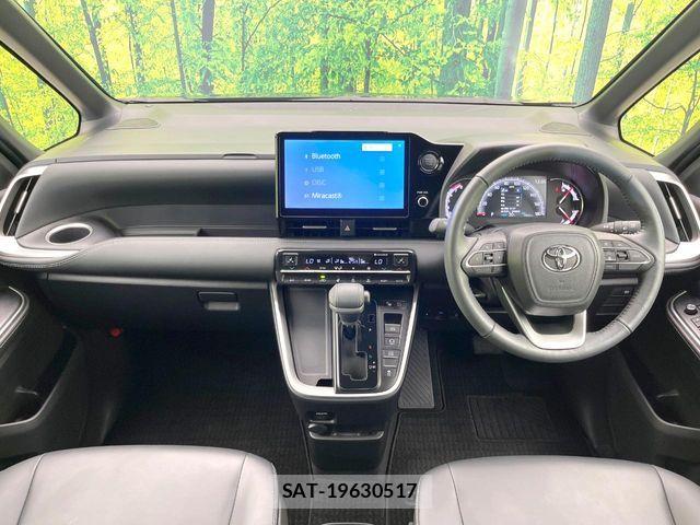 Toyota NOAH 2024-03 8367699-1