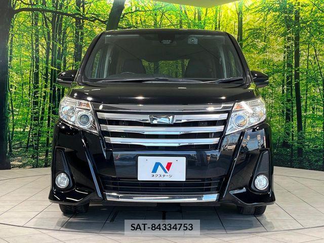 Toyota NOAH 2016-07 8367719-13