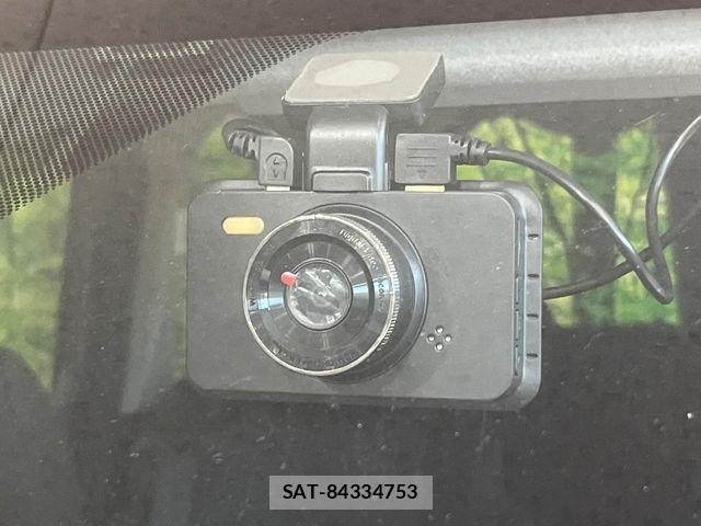 Toyota NOAH 2016-07 8367719-6