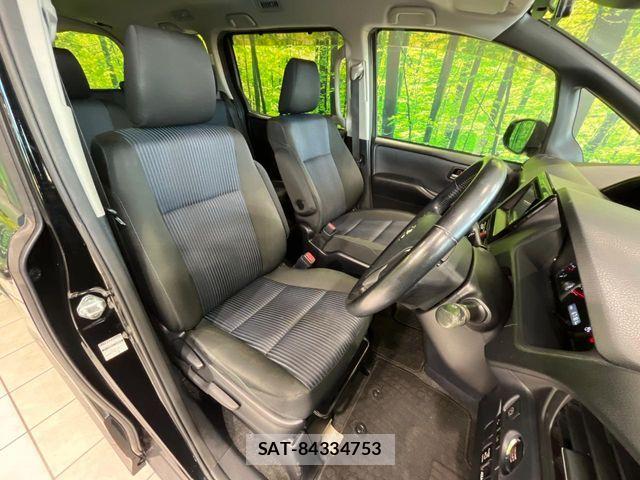 Toyota NOAH 2016-07 8367719-7