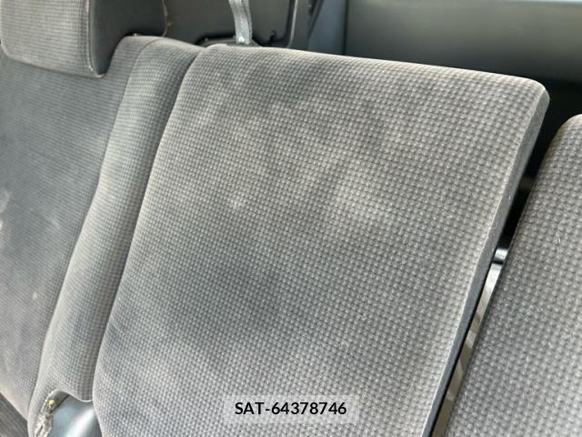 Toyota NOAH 2008-06 8367735-16