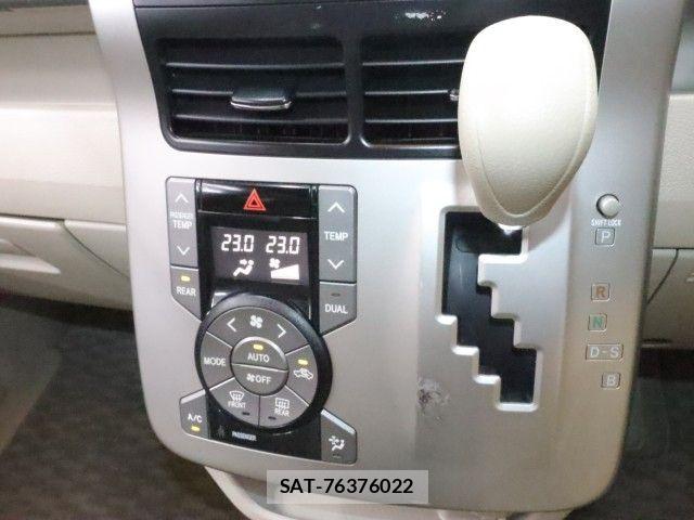 Toyota NOAH 2009-09 8367731-17
