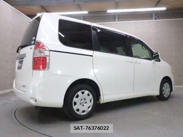 Toyota NOAH 2009-09 8367731-1