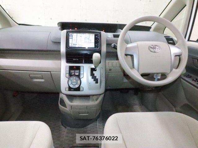 Toyota NOAH 2009-09 8367731-2