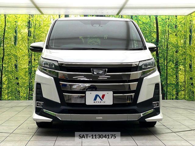 Toyota NOAH 2017-09 8367710-13