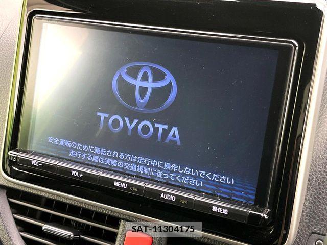 Toyota NOAH 2017-09 8367710-5