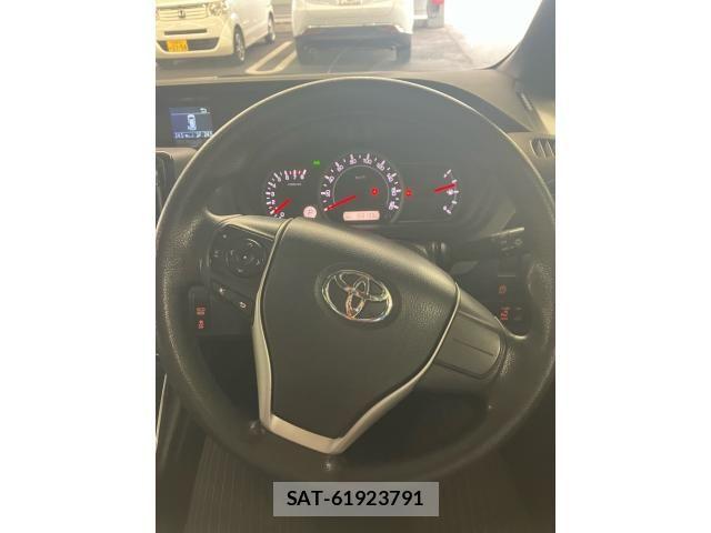 Toyota NOAH 2014-07 8367729-8